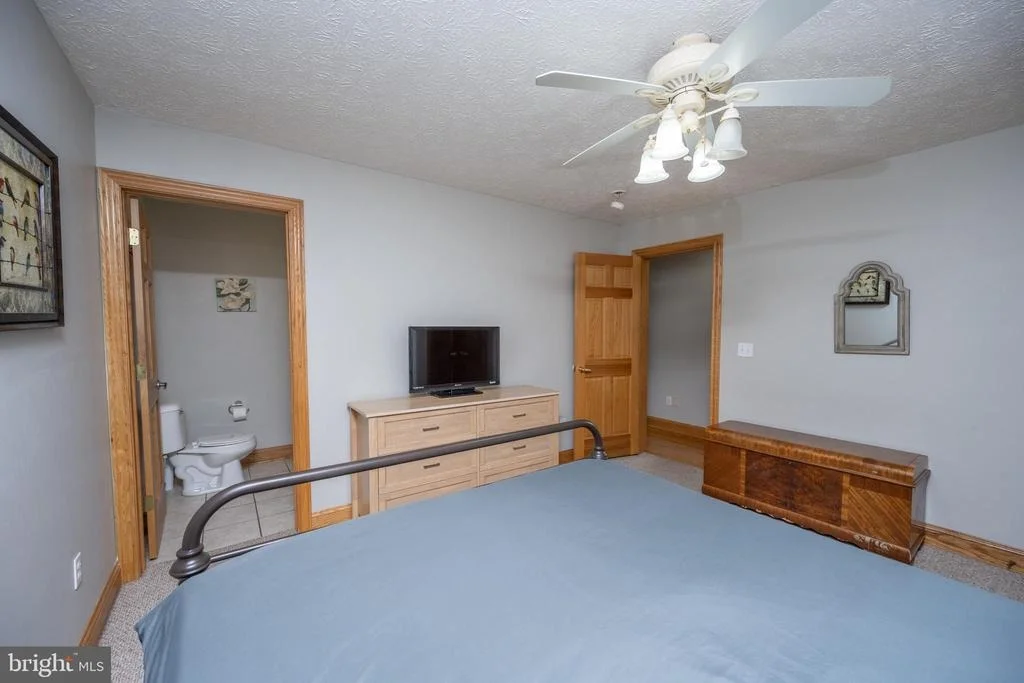Photo of 723 PINNACLE DRIVE