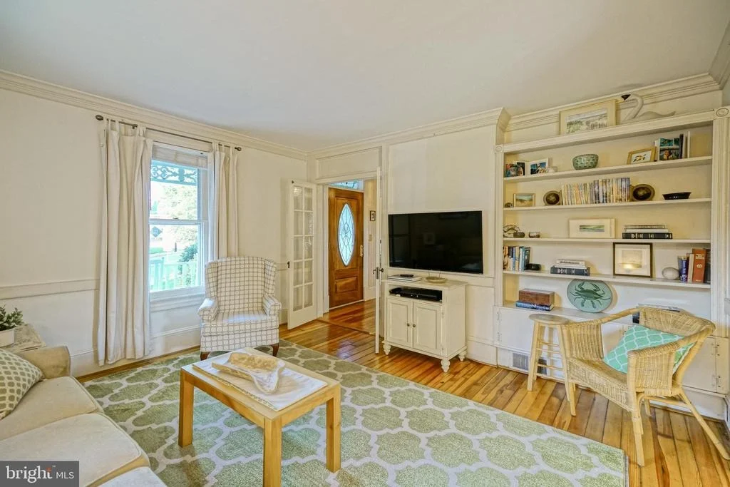 Photo of 111 KINGS HIGHWAY