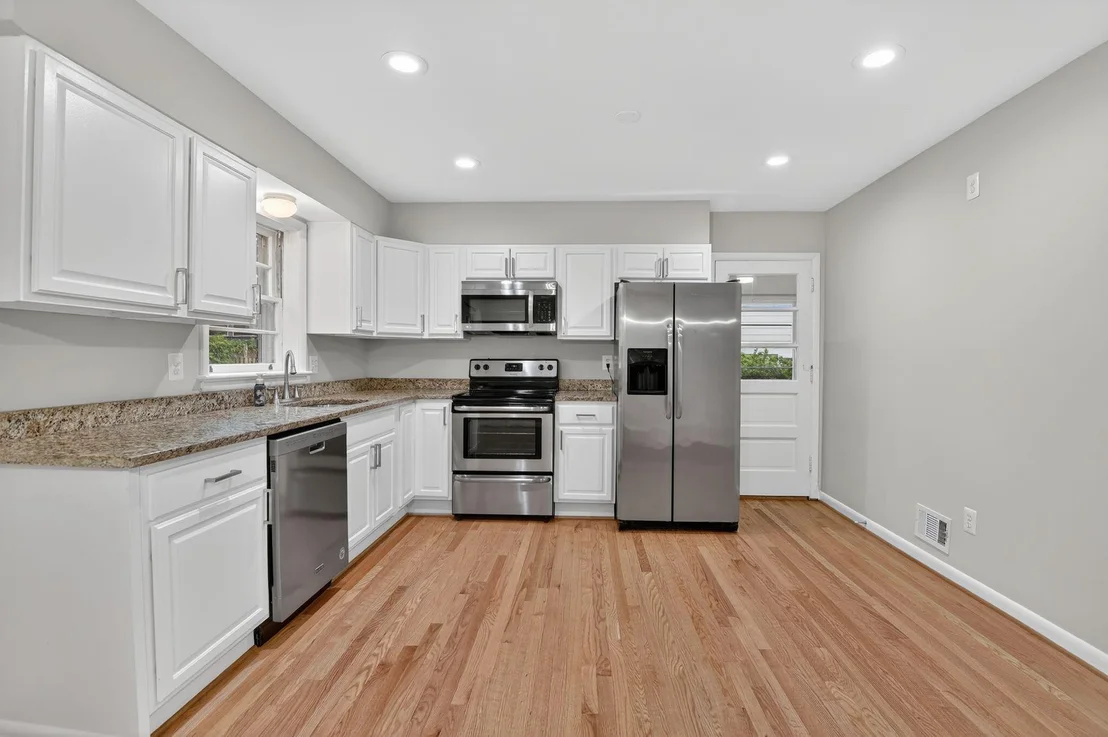 Photo of 6530 FAIRLAWN DRIVE