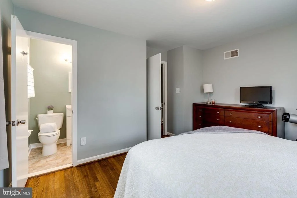 Photo of 6810 HUNTSMAN BOULEVARD
