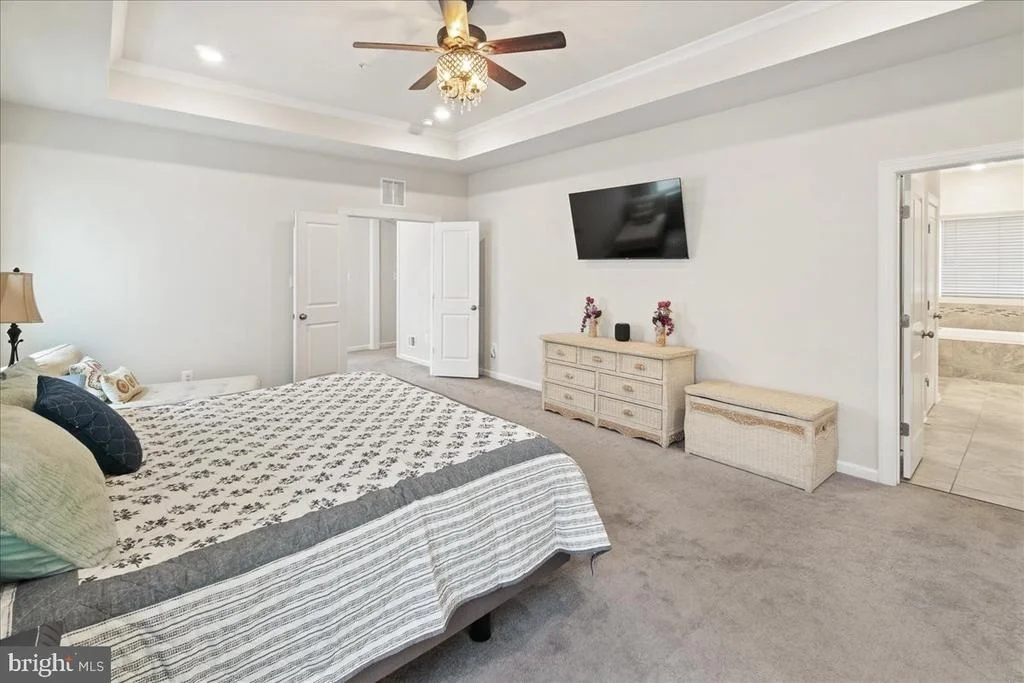 Photo of 5211 CONTINENTAL DRIVE