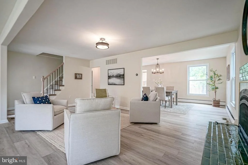 Photo of 299 HICKSTOWN ROAD