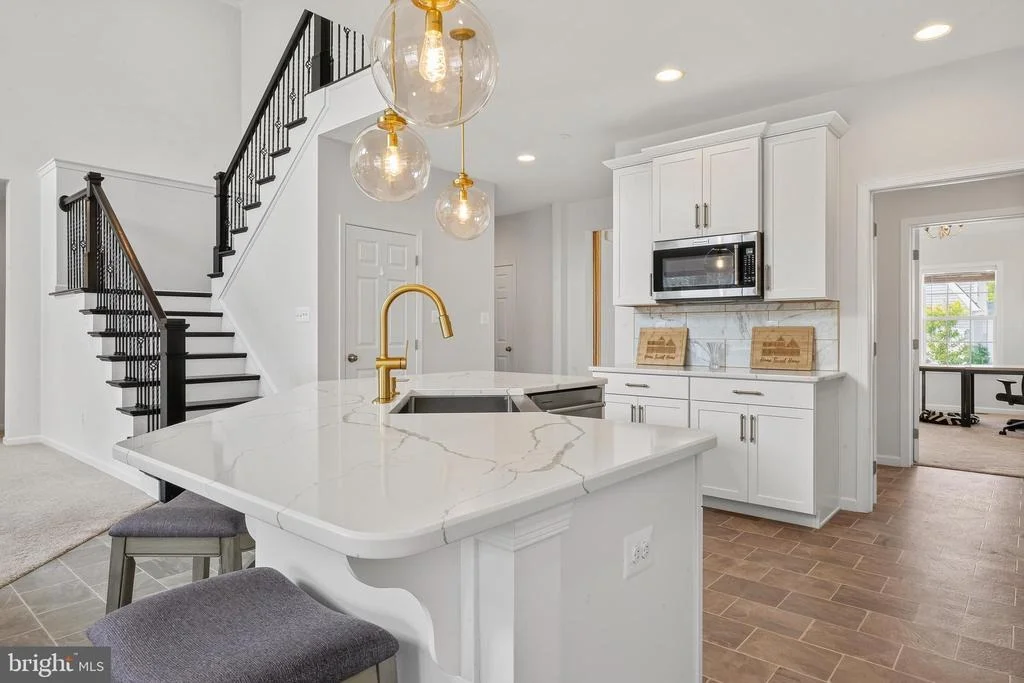 Photo of 2754 HILLFIELD DRIVE