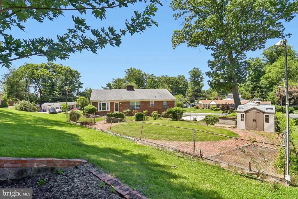 Photo of 400 SOUTHWEST DRIVE