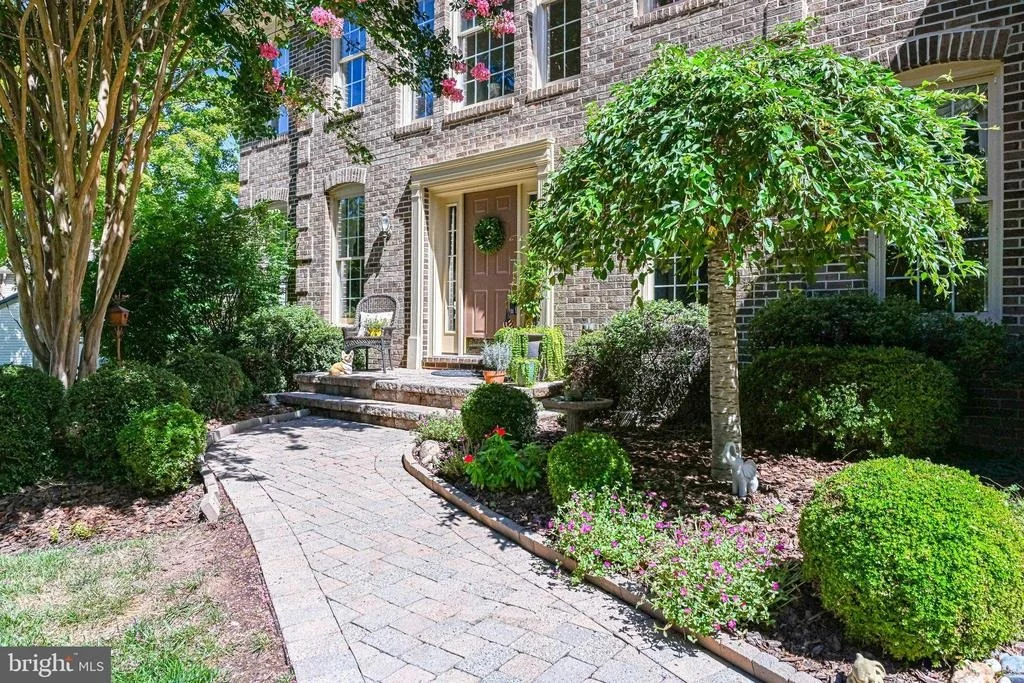 Photo of 9684 BRITFORD DRIVE
