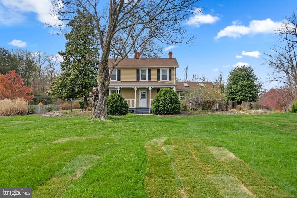 Photo of 3838 BELL ROAD