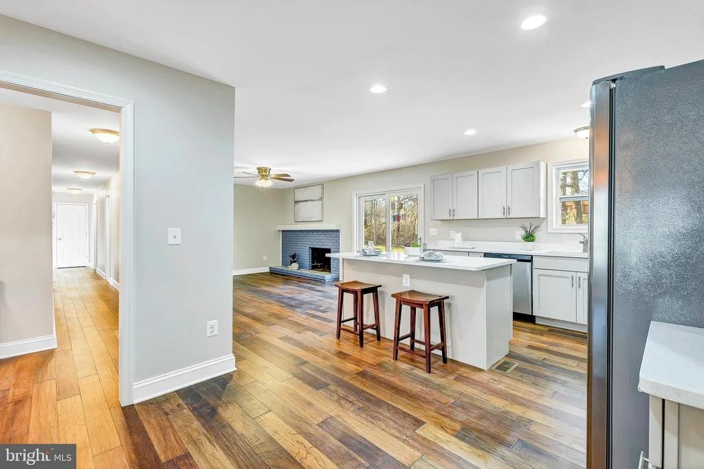 Photo of 9426 BOYDS TURN ROAD