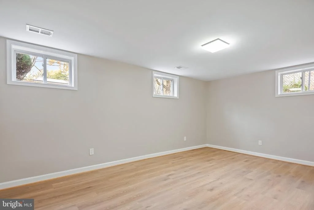 Photo of 823 MALIBU DRIVE