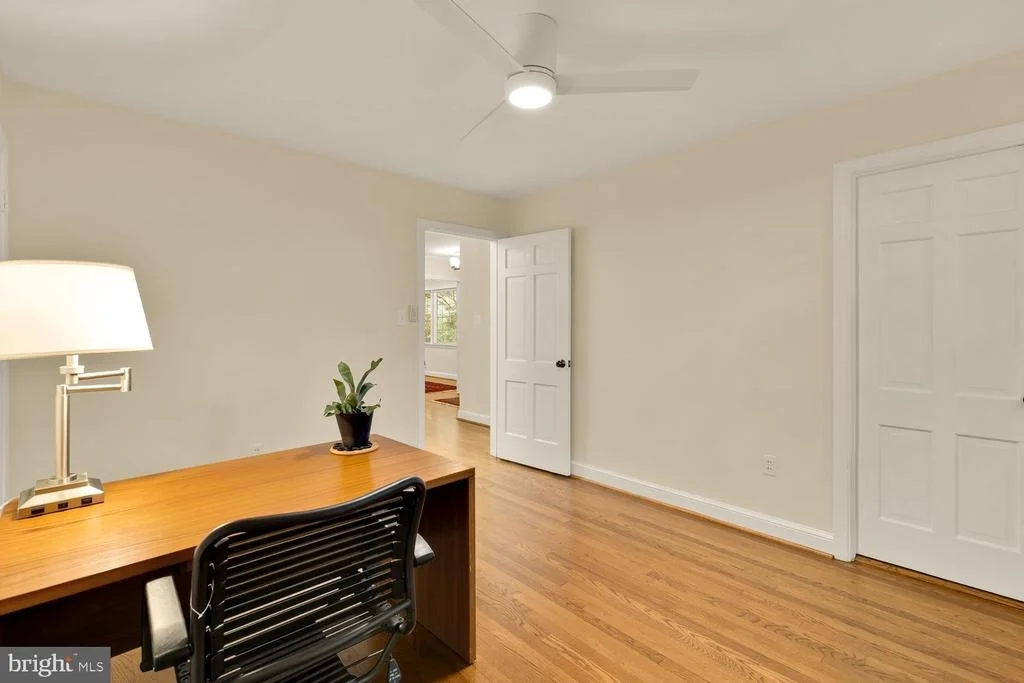 Photo of 5810 OVERLEA ROAD