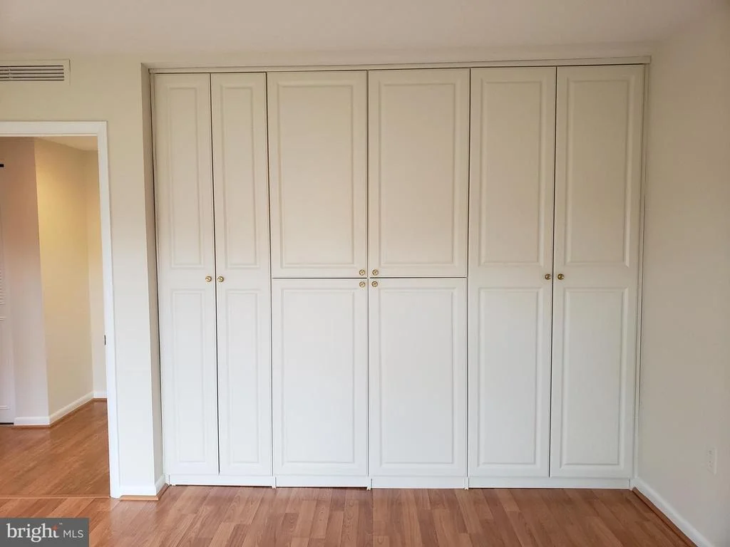 Photo of Unit 72D at 3600 GLENEAGLES DRIVE