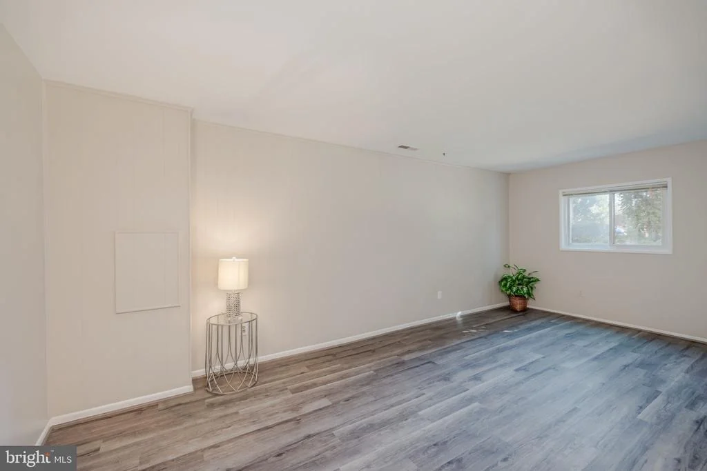 Photo of 8815 BURBANK ROAD