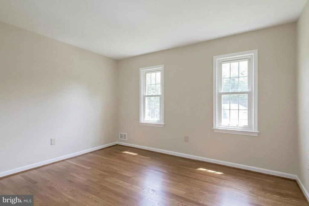 Photo of 2605 VILLAGE LANE
