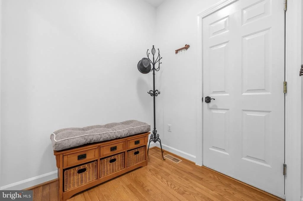 Photo of 21527 FOX FIELD CIRCLE