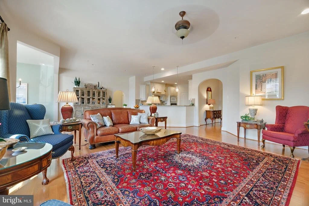 Photo of 2926 LEVEE DRIVE