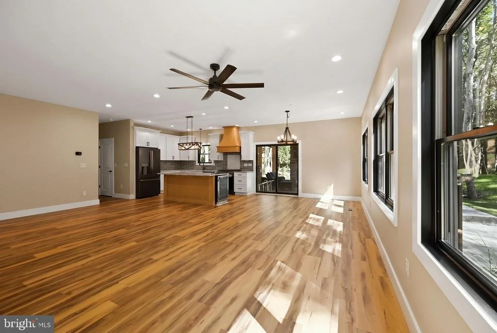 Photo of 15 BYRAN DR