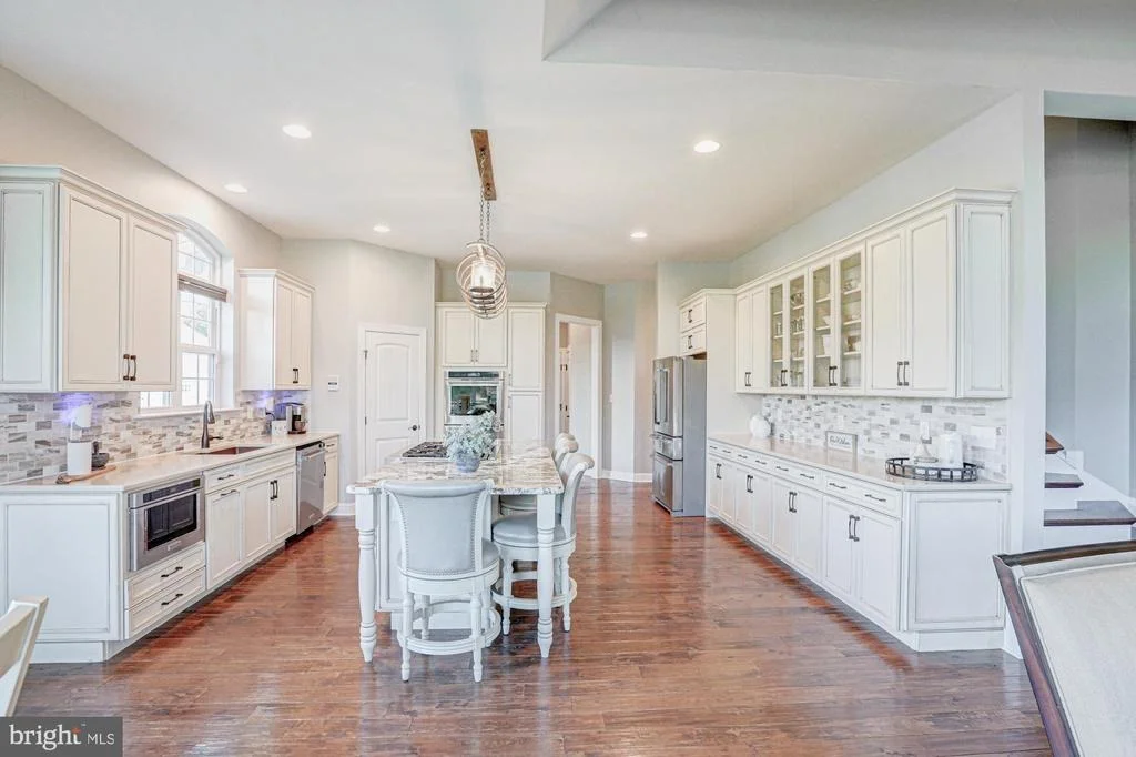 Photo of 1233 BUNKER HILL ROAD