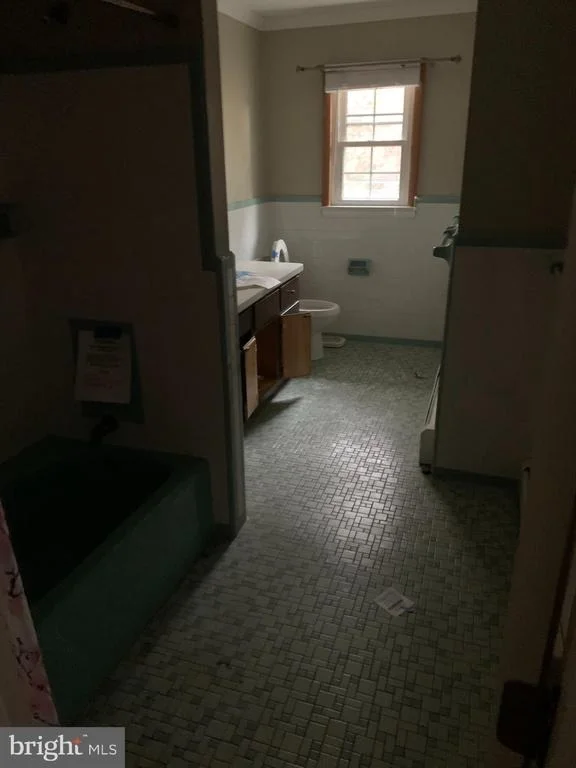 Photo of 250 WYNGATE DRIVE