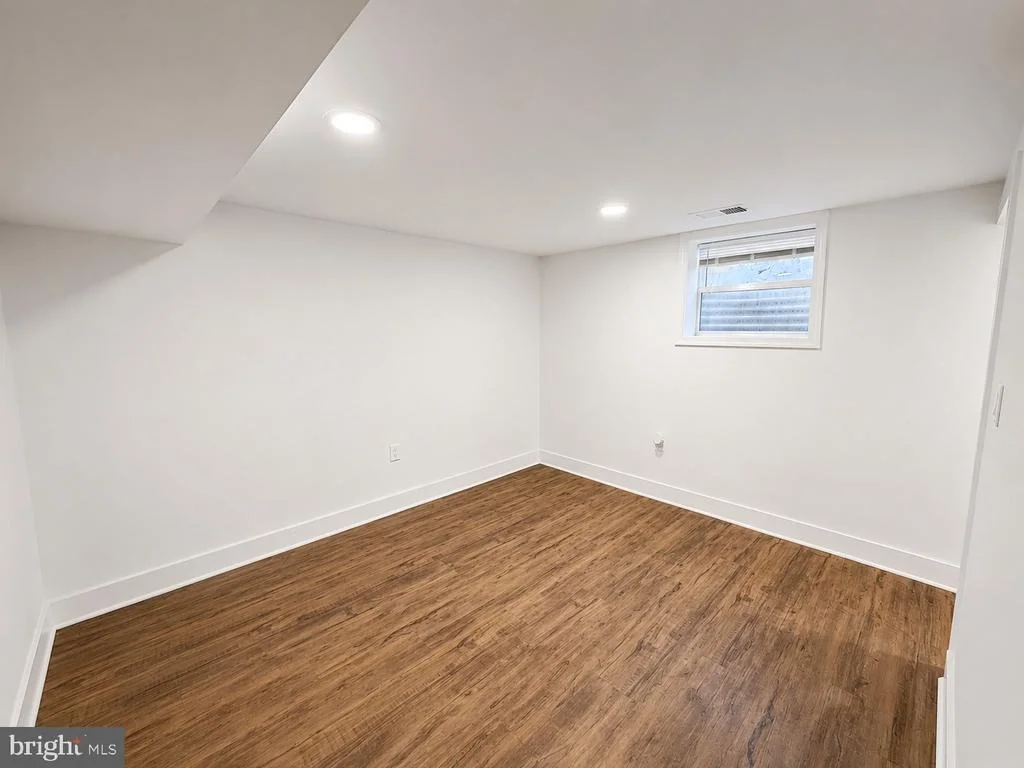Photo of 3909 BEXLEY PLACE