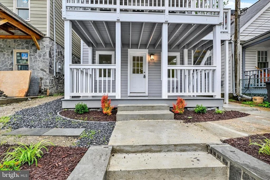 Photo of 8511 FREDERICK ROAD