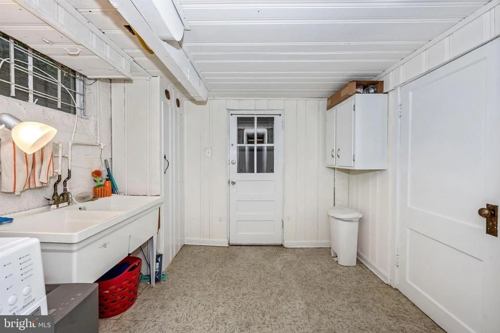 Photo of 1101 ROSWELL DRIVE