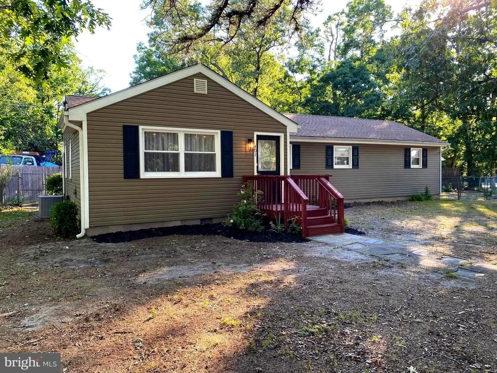 Photo of 401 CAINS MILL RD