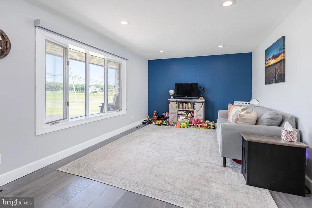 Photo of 295 PERKINTOWN ROAD