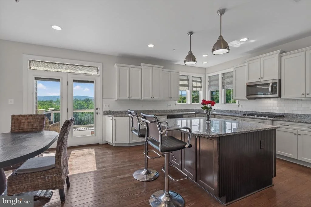 Photo of 1135 DARGON QUARRY LANE