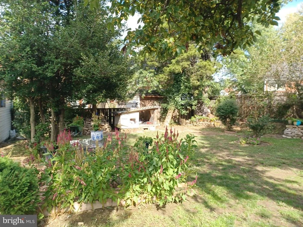 Photo of 9723 BRADDOCK ROAD