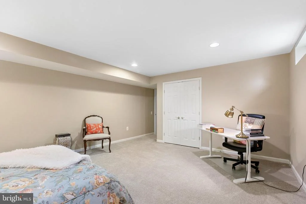 Photo of 12819 ARNOT LANE