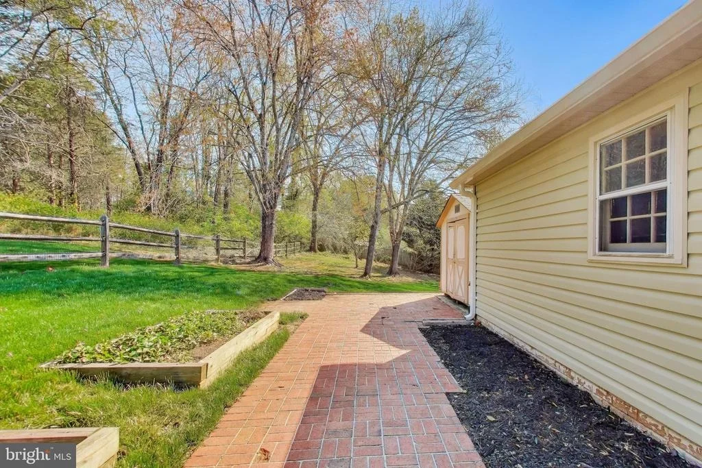 Photo of 3137 HUNT ROAD