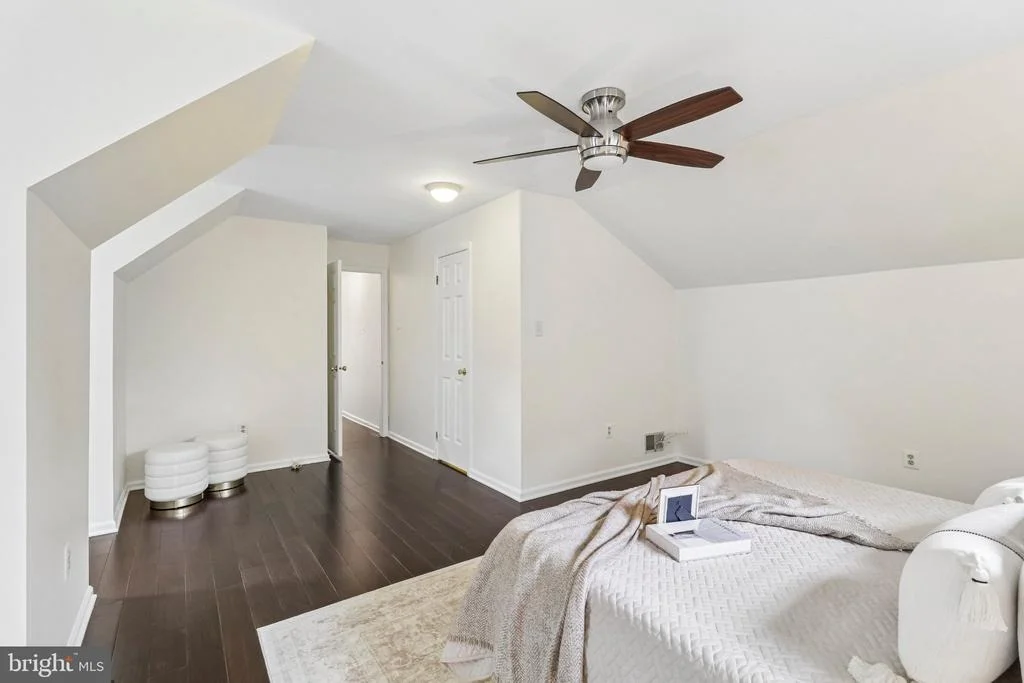 Photo of 11400 SYMPHONY WOODS LANE