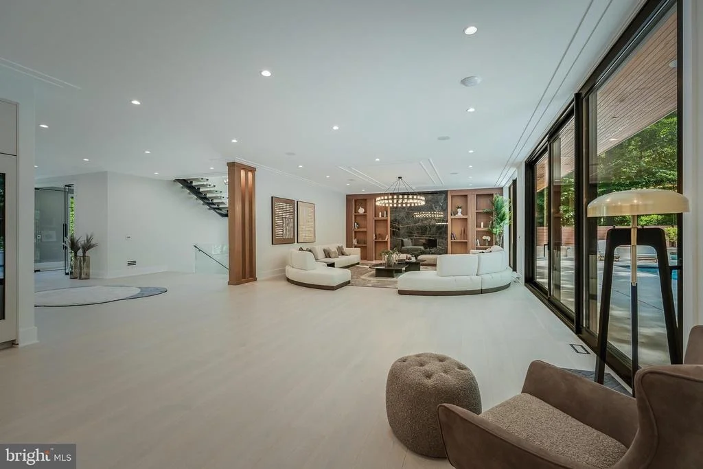 Photo of 7841 OLD DOMINION DRIVE