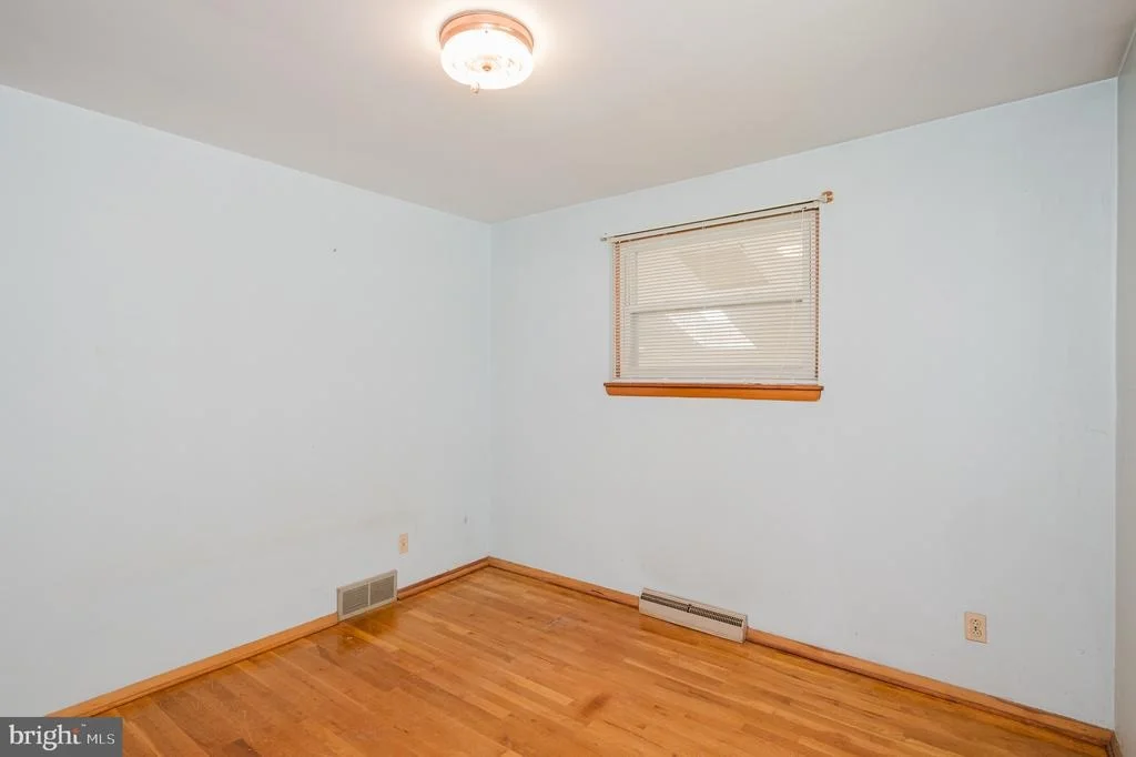 Photo of 7345 MANCHESTER ROAD
