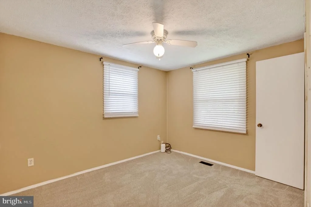 Photo of 9773 EMERALD LANE