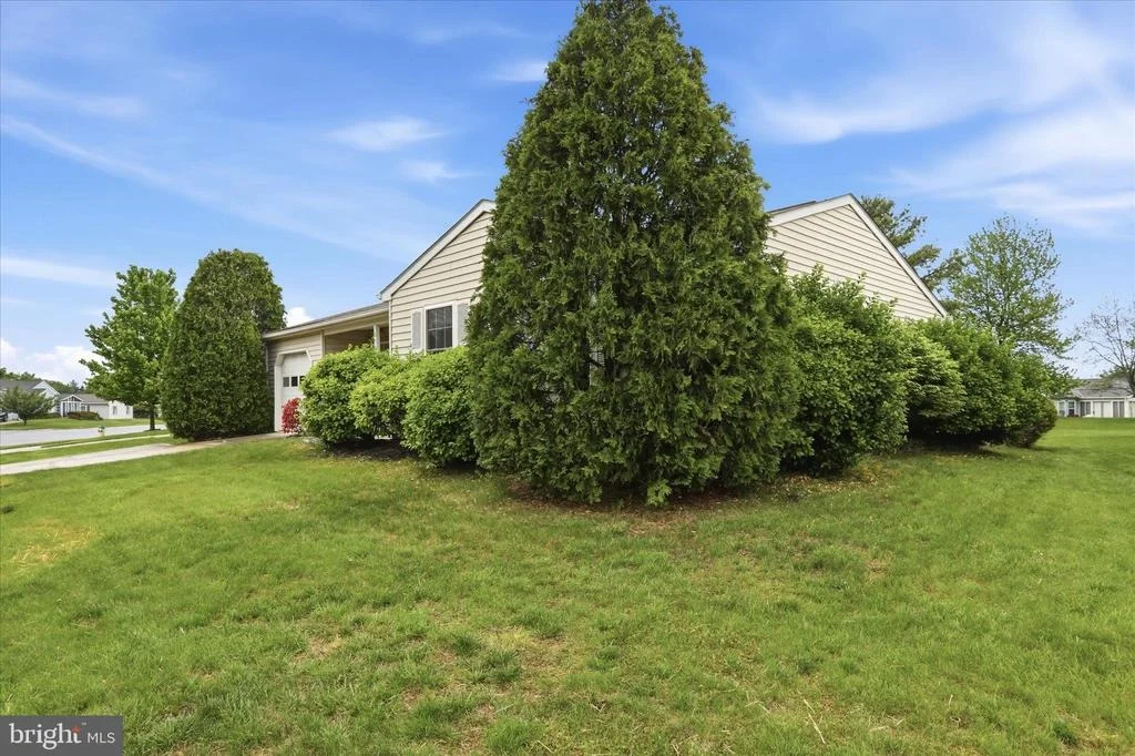 Photo of 5661 CRABAPPLE DRIVE