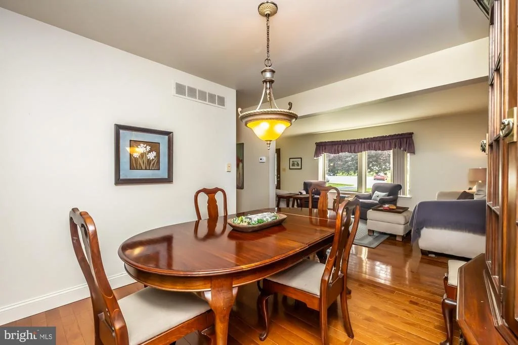 Photo of 820 BEZEL ROAD
