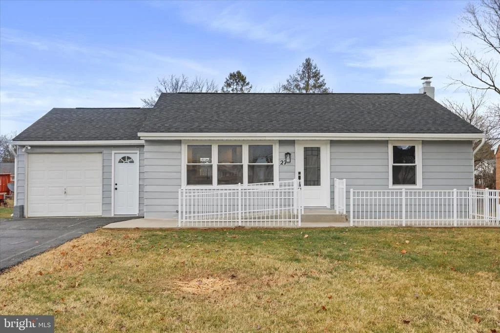 Photo of 27 HARVARD ROAD