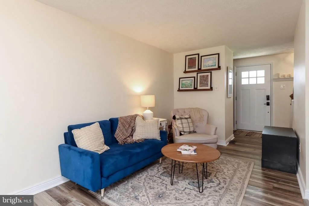 Photo of 4400 AGATE COURT