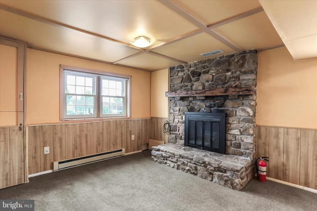 Photo of 267 LONGFORD DRIVE