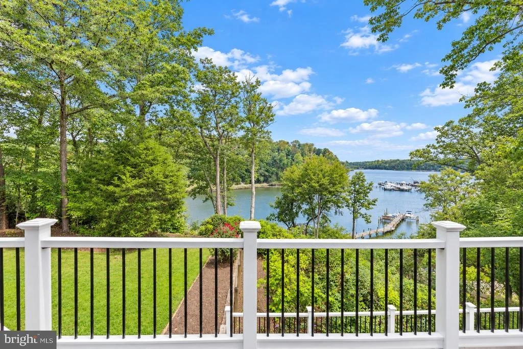 Photo of 575 LAUREL ROAD