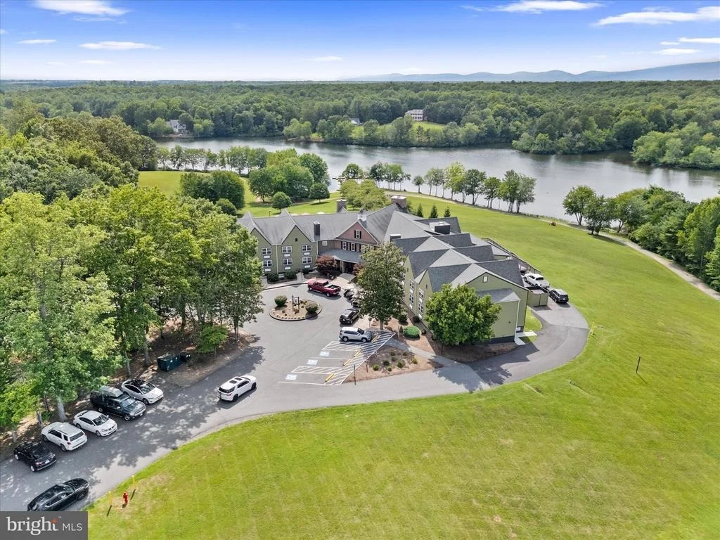 Photo of 178 PINEHURST DRIVE