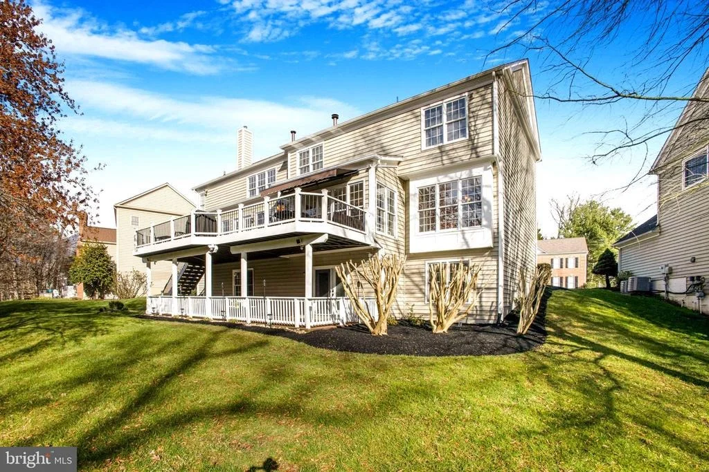 Photo of 47556 COMPTON CIRCLE
