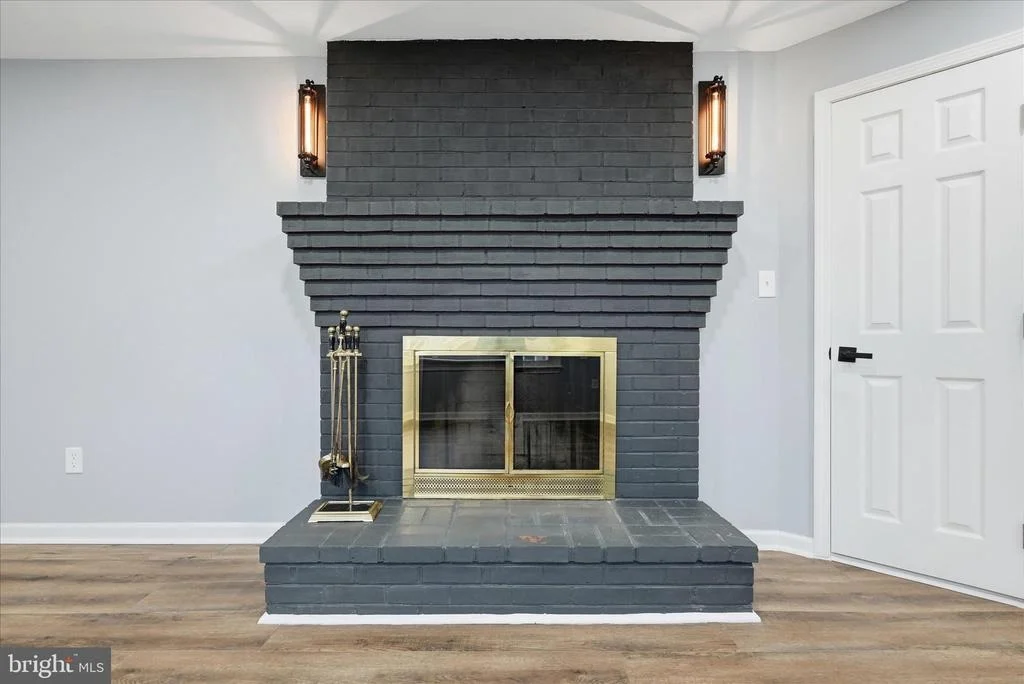 Photo of 2639 LOGMILL ROAD