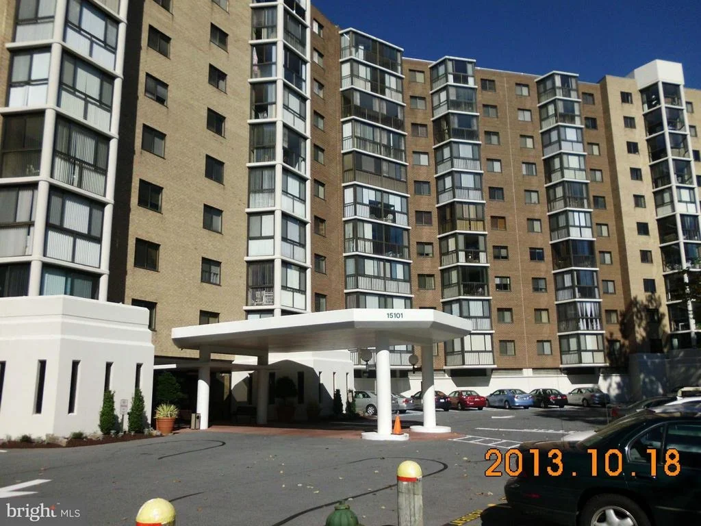 Photo of Unit 1818 at 15101 INTERLACHEN DRIVE