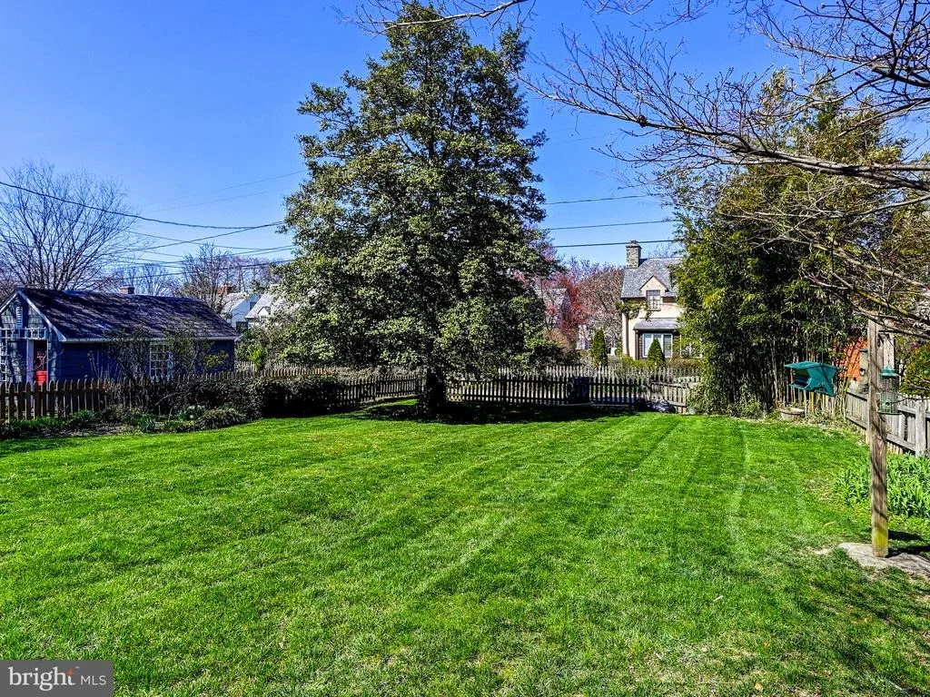 Photo of 326 SAINT DUNSTANS ROAD