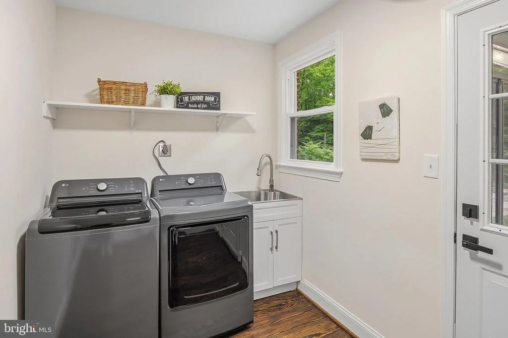 Photo of 206 SHAW AVENUE