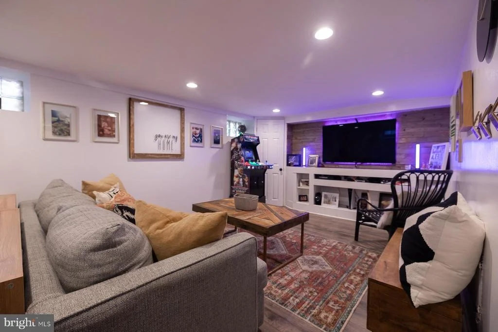 Photo of 15 KENDALL BOULEVARD