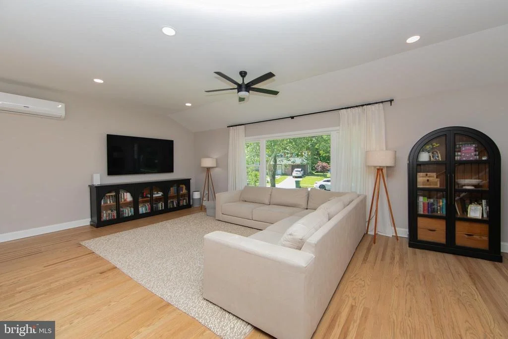 Photo of 507 HOWARD ROAD