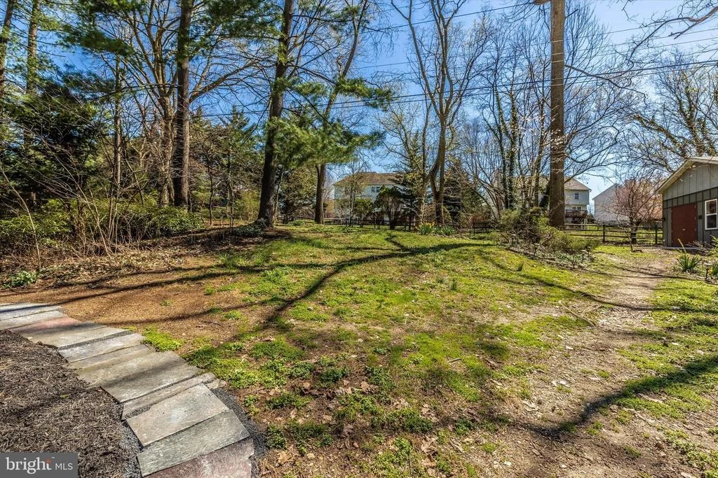 Photo of 8623 PINECLIFF DRIVE