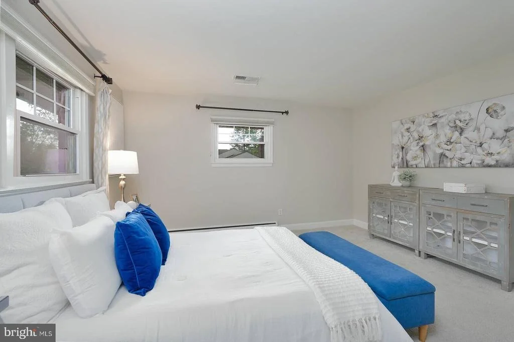 Photo of 1635 DINNEEN DRIVE